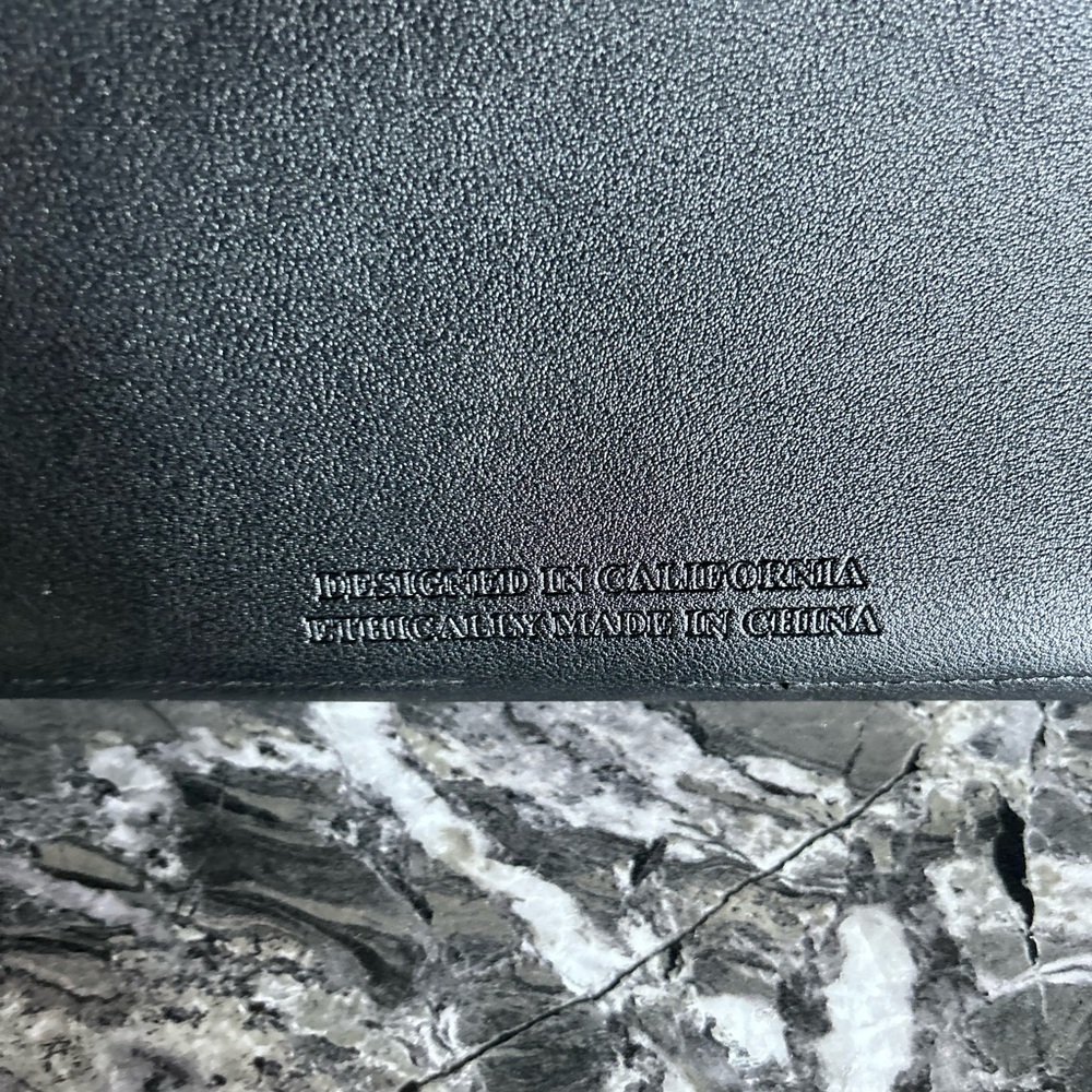 Glass Ladder & Co. Megan Portfolio - Black Vegan Leather - Picture 7 of 8